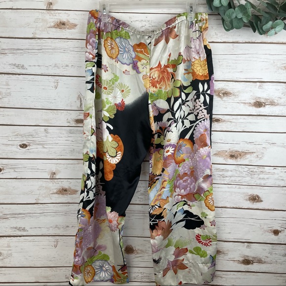NATORI Multi Color Floral Silky Pajama Bottoms - Picture 3 of 6